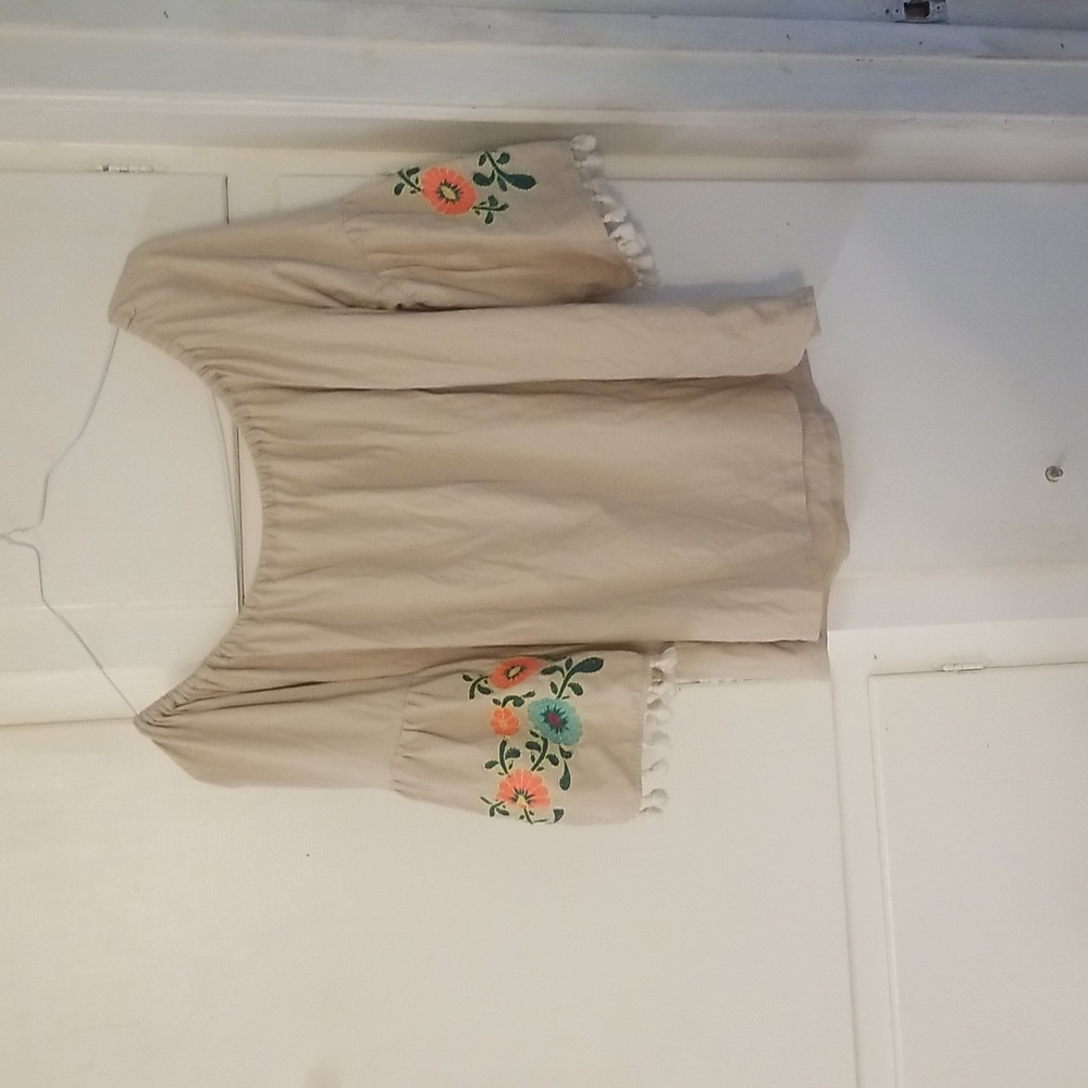 Umgee embroidered off shoulder top size medium